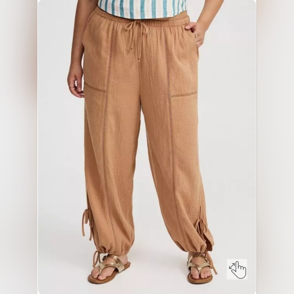 Torrid Pull-On High-Rise Relaxed Jogger - Picture 2 of 6